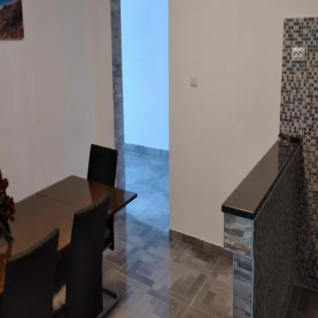 Miocic Apartman