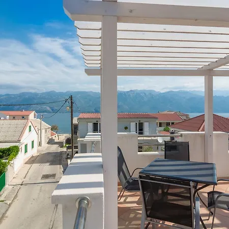 Miocic Apartman