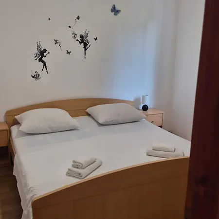 Miocic Apartment