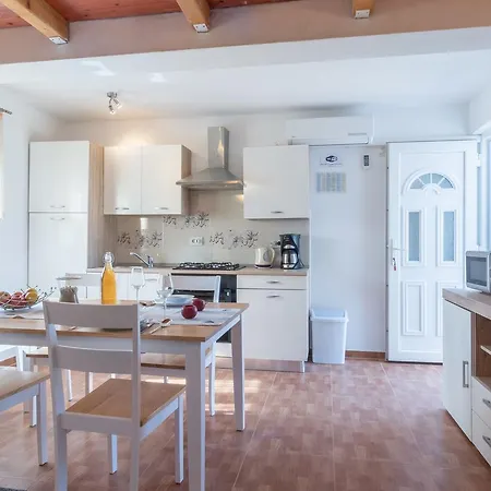 Miocic Apartment Ražanac